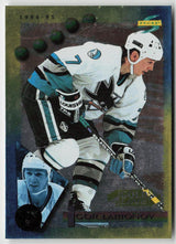 1994-95 Score #61 Igor Larionov Gold Line